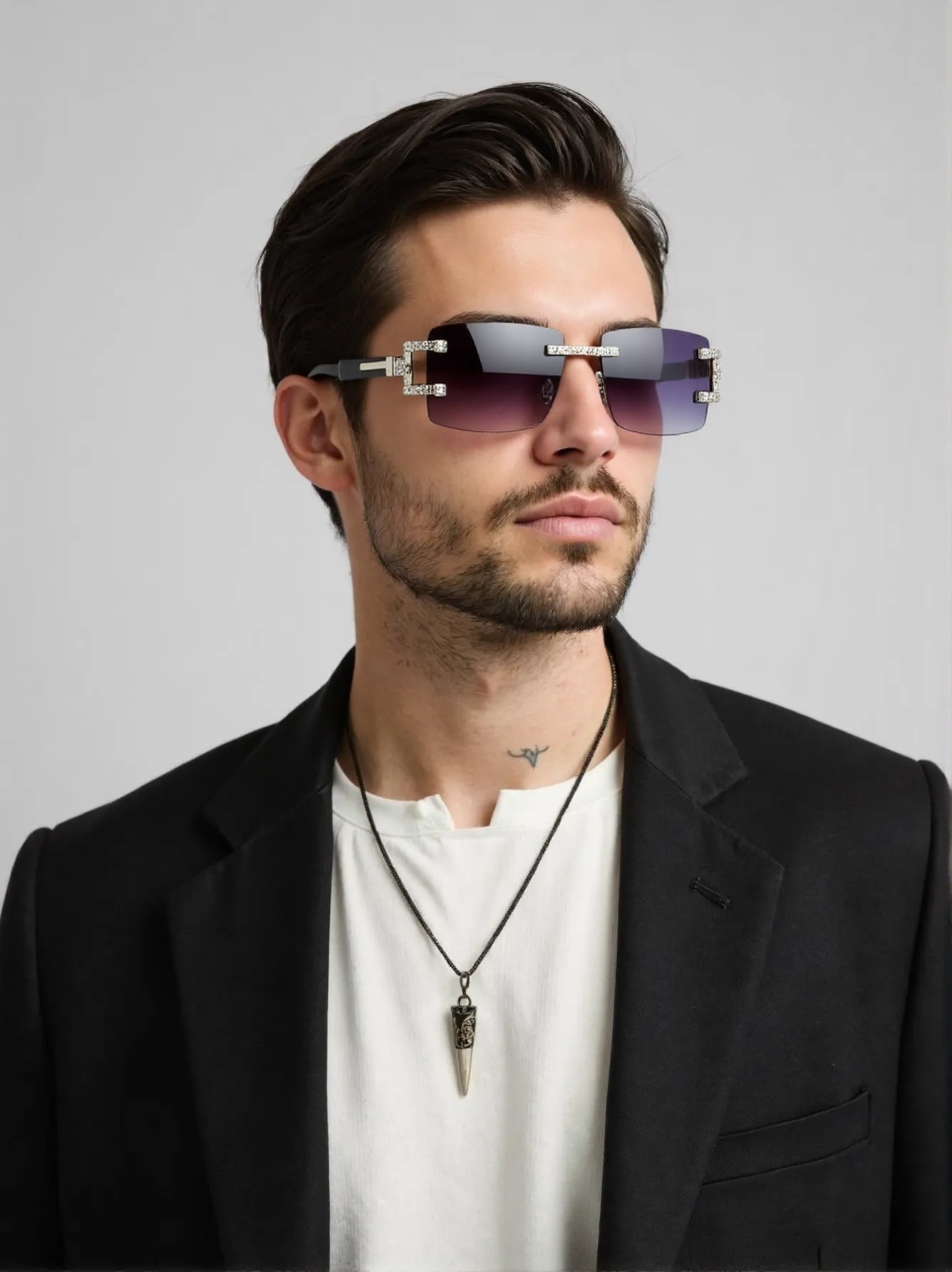 Street Fashion Shoot - ウッドレッグレトロファッションサングラストレンドダイヤモンドリムレスメガネストリートシューティング。
