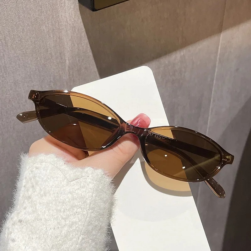 ニューレトロセクシーキャットアイサングラス男女兼用ヴィンテー - Street Fashion Brands のレビューと価格