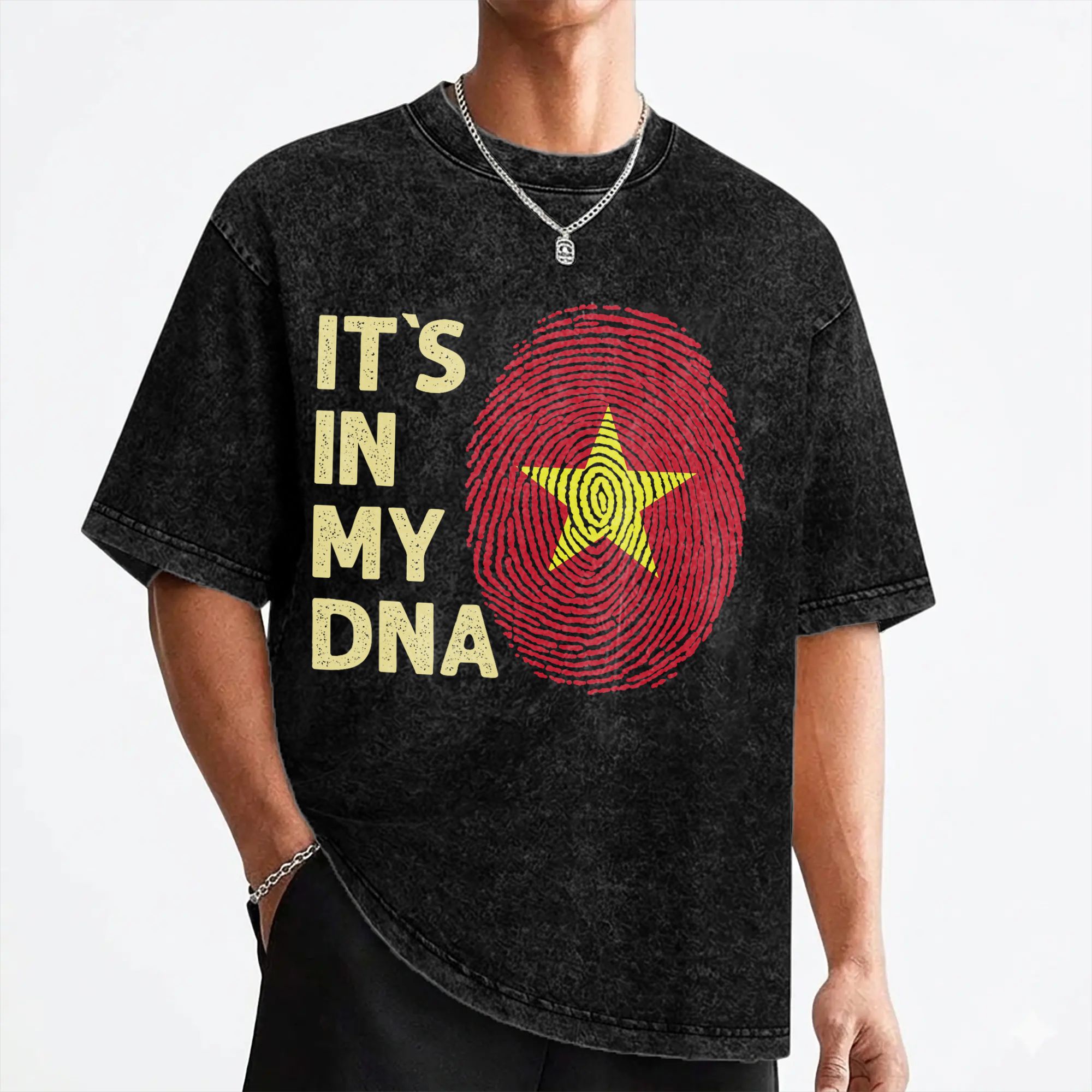 ベトナムが私の DNA に込められたベトナム国旗 T シャツ - Street Fashion Vietnam のレビューと価格