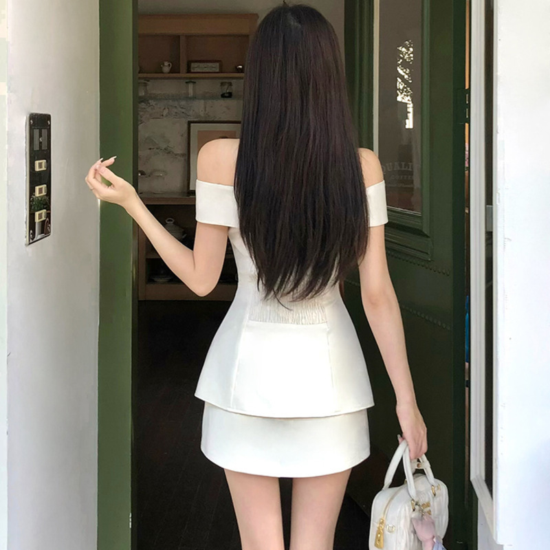 ハイストリートフレンチスモールフレグランスツーピースセット  - French Street Fashion のレビューと価格