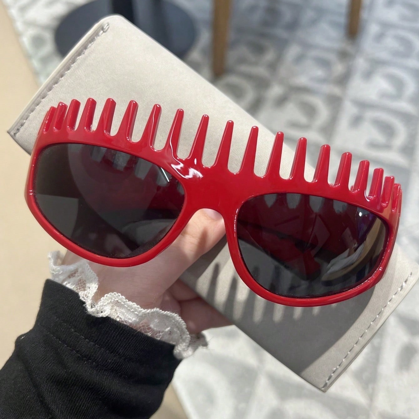 1 個の女性用ファッションメガネ新しいスタイルの個性風変わり - Quirky Street Fashion のレビューと価格